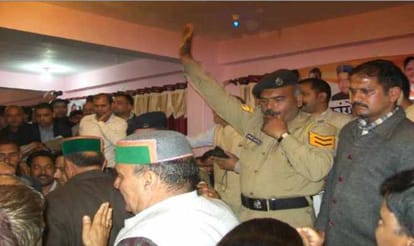Congress meeting in sujanpur hamirpur.
