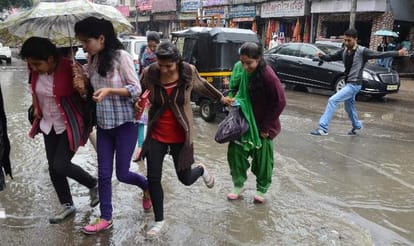 all about, bad weather conditins in J&K