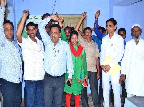 'Around' by activists Aksian electric blockade