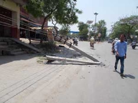 Truck forcibly broken power pole