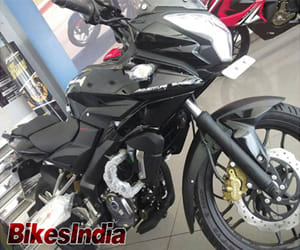 Bajaj Pulsar AS200 to launch in April 2015
