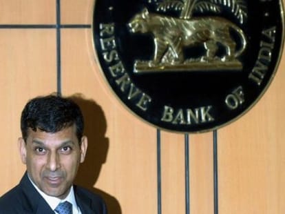 HCBL raise voice against RBI.