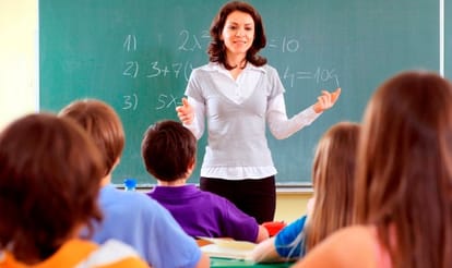 Hp govt will give priority to computer teacher  in govt jobs.