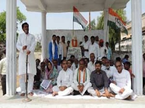 Central and state government anti-farmer
