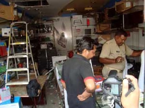 Laptop and cash stolen