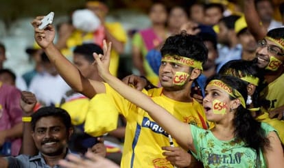 total 8 catch drops before 40 overs in IPL 8