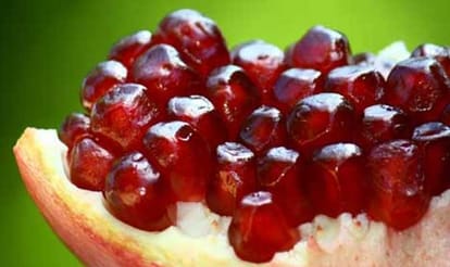 pomegranate juice prevent heart attack