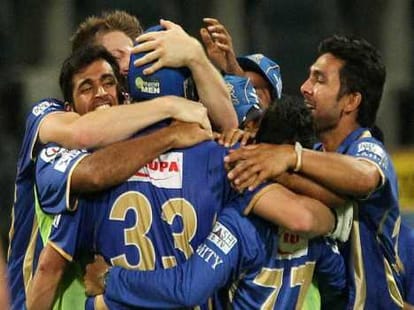 LIVE: rajasthan royals vs Sunrisers Hyderabad, ipl 8