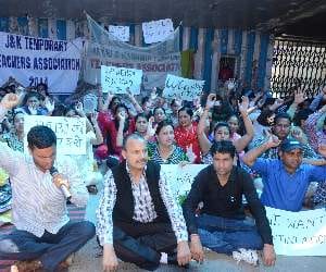teachers in jammu kashmir in worst conditions