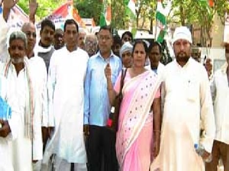  Hiking in opposition to the bill