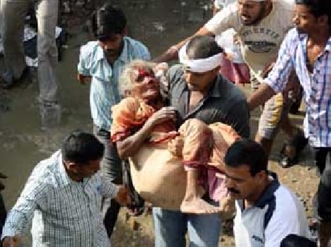 Loded Truck Disvalence, Women Injured