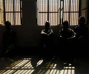 Attack on warden in tihar jail delhi