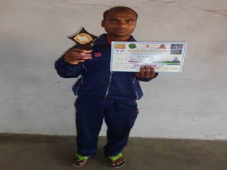 Pride of winning gold in boxing magnification district