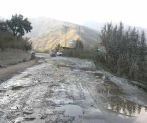 Goldsmith impoverished village road in the absence of supervision