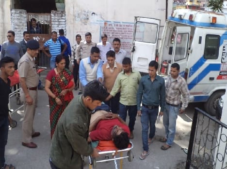 Vijaipur car falls into ditch, four injured