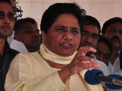 BSP leaders to help farmers says Mayawati.