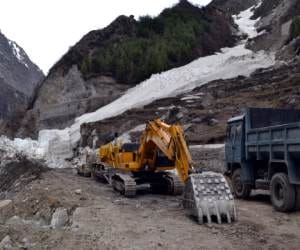 iceberg on badrinath dham route.