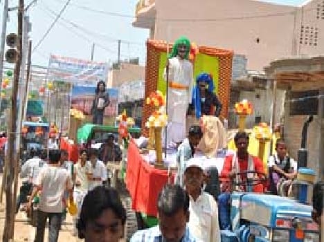 The grand procession out of town