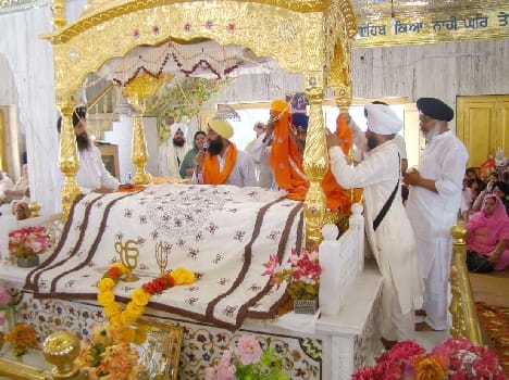 The gurdwara shabad-kirtan, began the day anchor