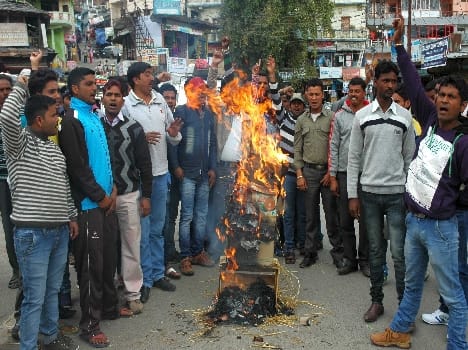 Azam Khan blew mannequin