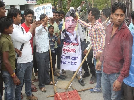 Azam Khan's funeral effigies out