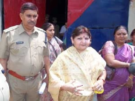 Children with mothers in prison and fine