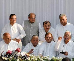 Why Janta Pariwar scattered in Bihar.