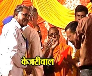 Kejriwal torched mayawati father's leg in meeting