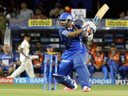 david warner very close to clinch orange cap