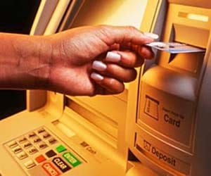 atm fraud in gaggal kangra.