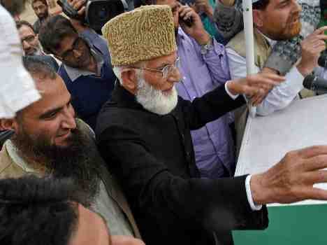  fir against masarat alam for waving pak flag at geelani rally 