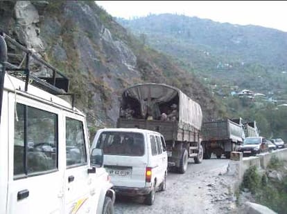 Hindustan Tibet road sunk, the world chopped Kinnaur.