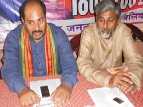 The government is not helping farmers : Upendra Tiwari