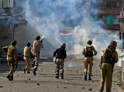 here is all about, how police Failed tral march