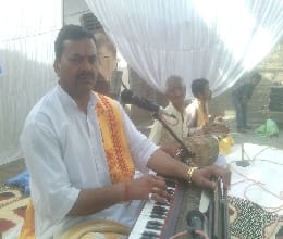 Embodiment of religion Mr. Ram: Mixed
