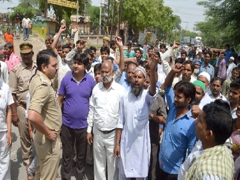 disturbance over construction in graveyard in mathura