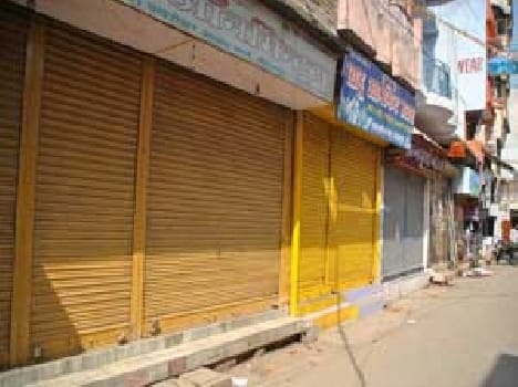 jewelry store also kept off