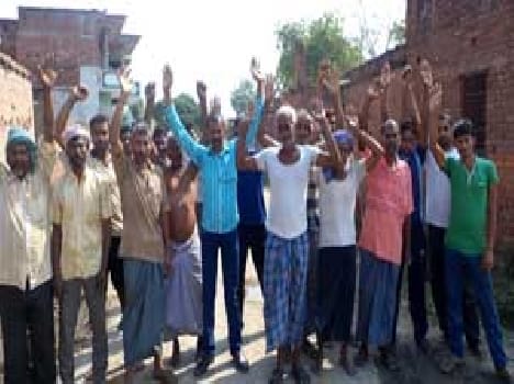 Farmers demonstrating