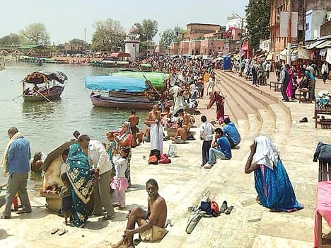 taking bath in mandakini