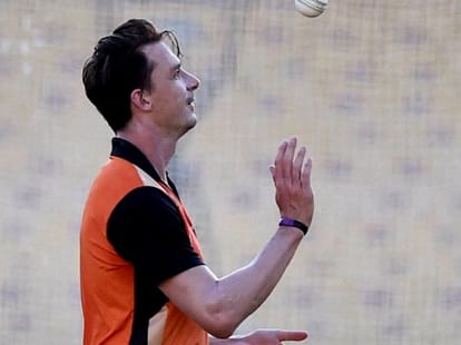 dale steyn s continues flop show in IPL