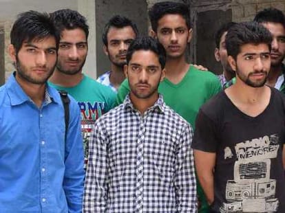 rohtak college expels 13 kashmiri students