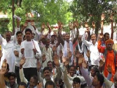 Nirdoshoen demand removal from the case