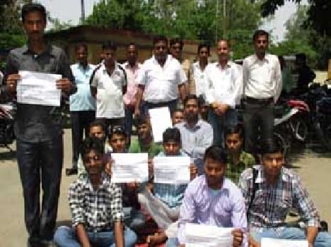 Meter readers memorandum submitted to the honorarium payment