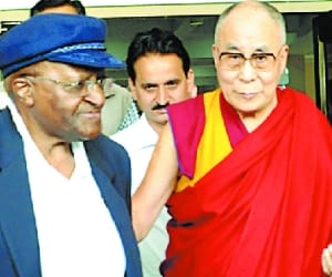 nobel winner desmond tuttu meets dalailama in dharamsala.
