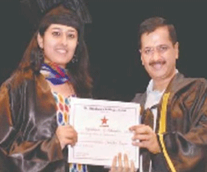 Student should not take tension: Kejriwal