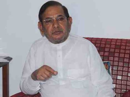 mulayam singh yadav and digvijay singh in support aamirkhan