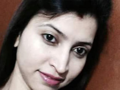priya's father regretas for making her life bitter by fixing her marriage