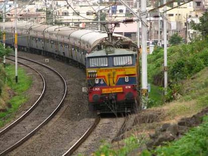21 trains cancelled by northern railway due to winter, fog