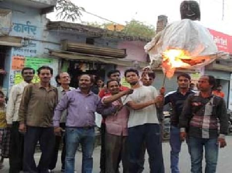 Centre strict action against terrorists