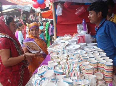 On Monday, a devotee of Goddess descended Mnauatian sought worship